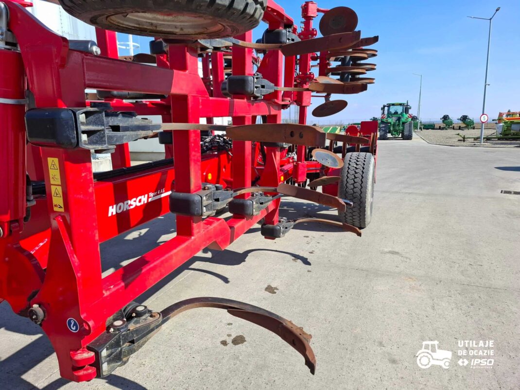 Cultivator Horsch Tiger 4AS