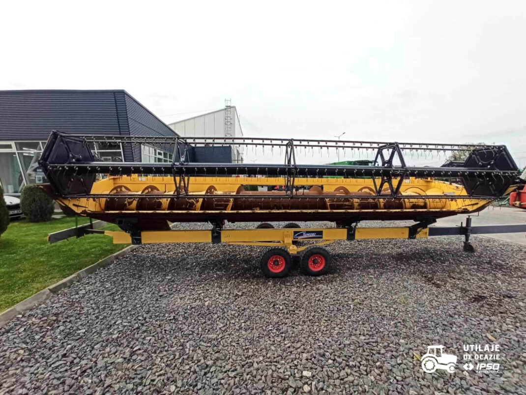 New Holland CX8.80 + Header paioase