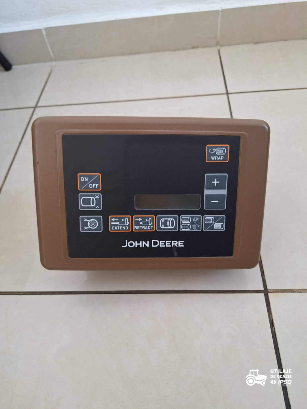 Presa de balotat John Deere model F441M