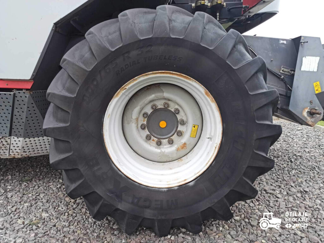 Massey Ferguson Cerea 7274 + Header paioase