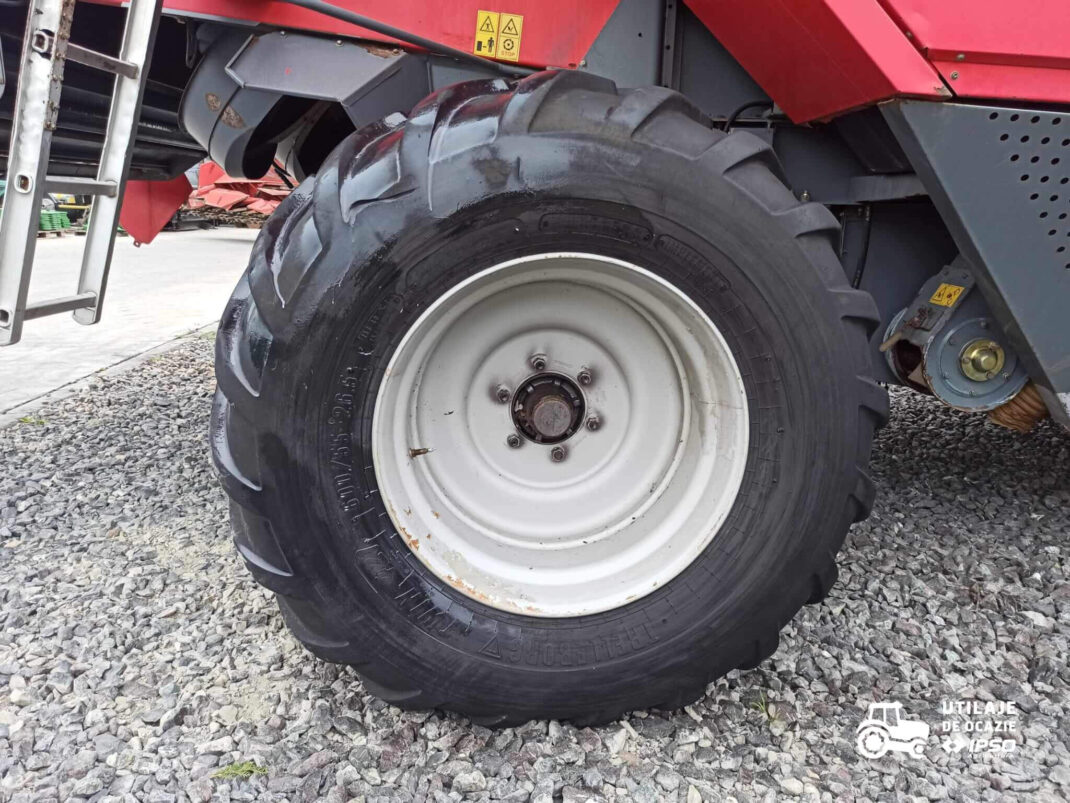 Massey Ferguson Cerea 7274 + Header paioase