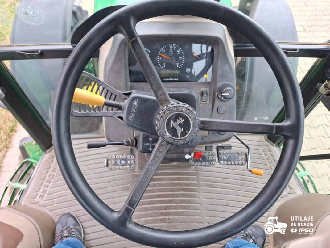 John Deere 5090M
