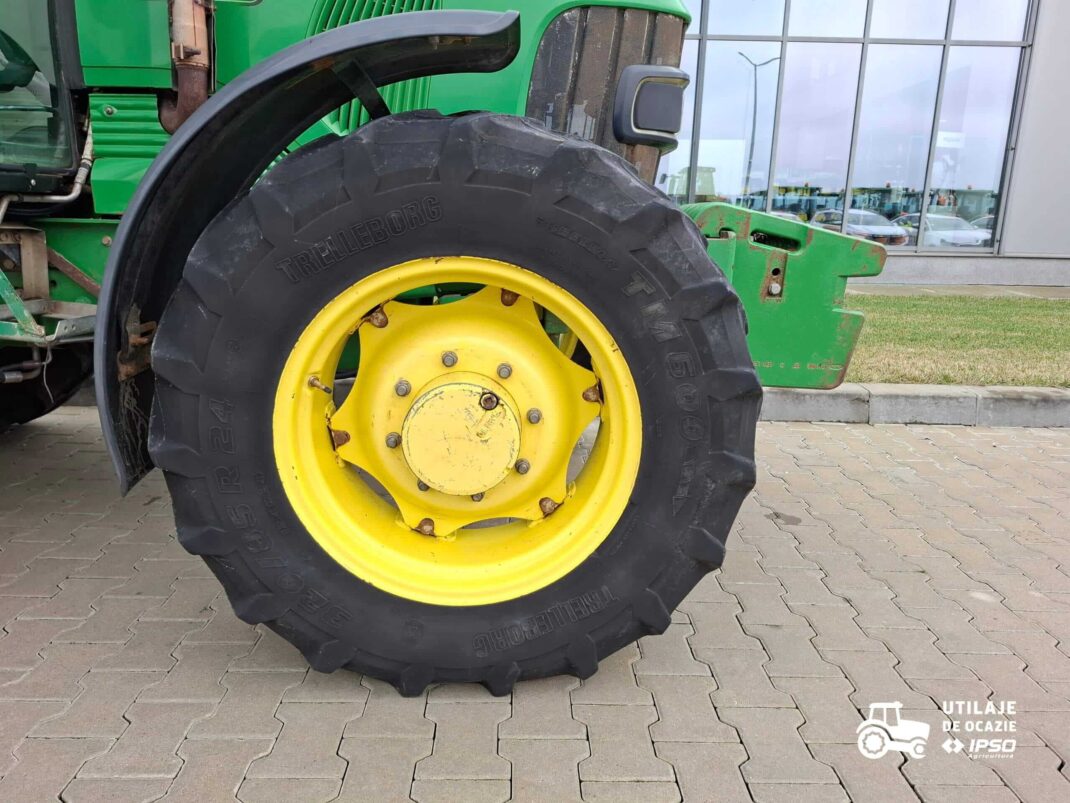 John Deere 5090M