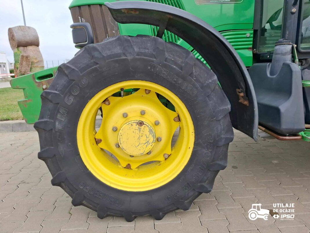 John Deere 5090M