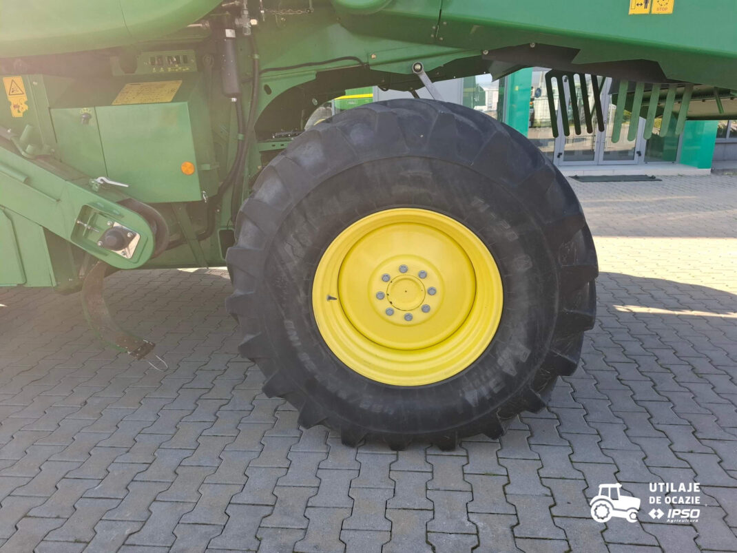 John Deere W540 cu roti duale fata