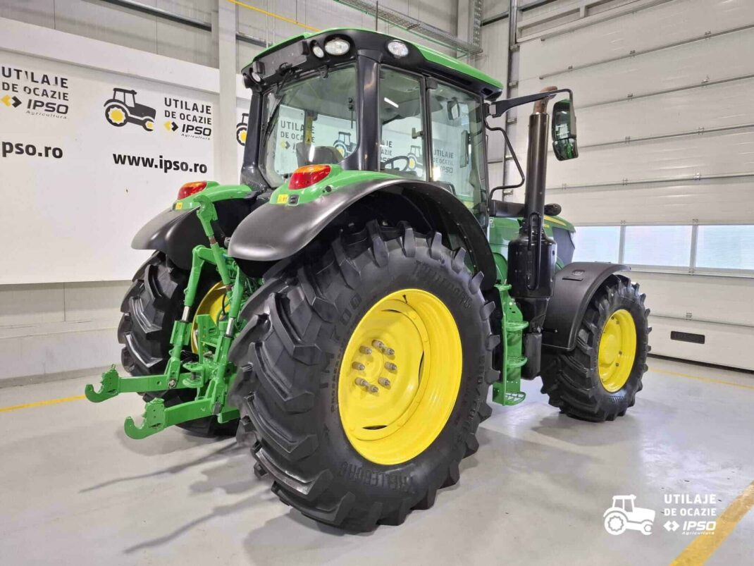 John Deere 6155M