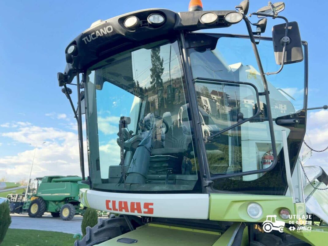 Claas Tucano 320 + Header paioase