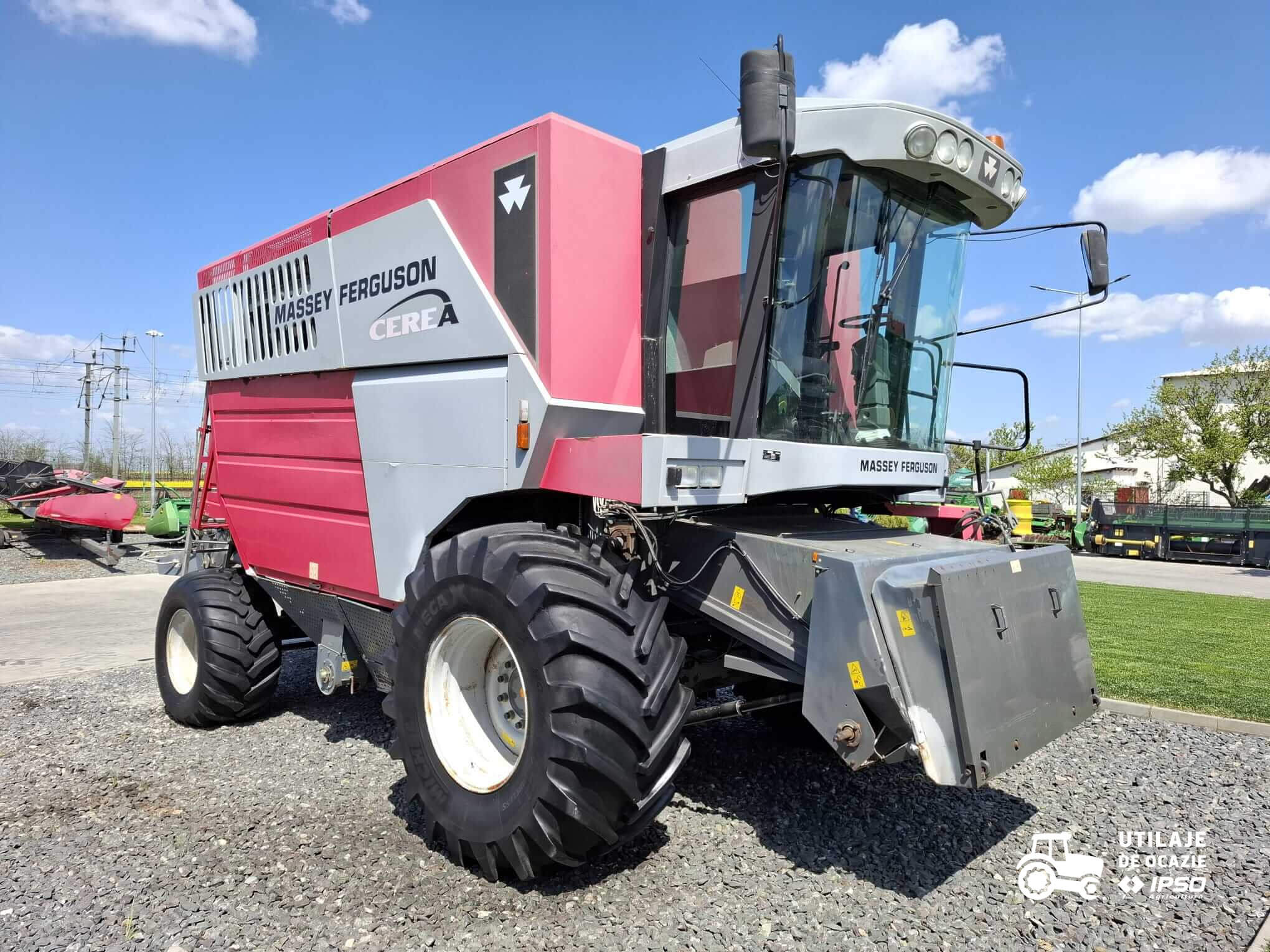 Massey Ferguson Cerea 7274 + Header paioase