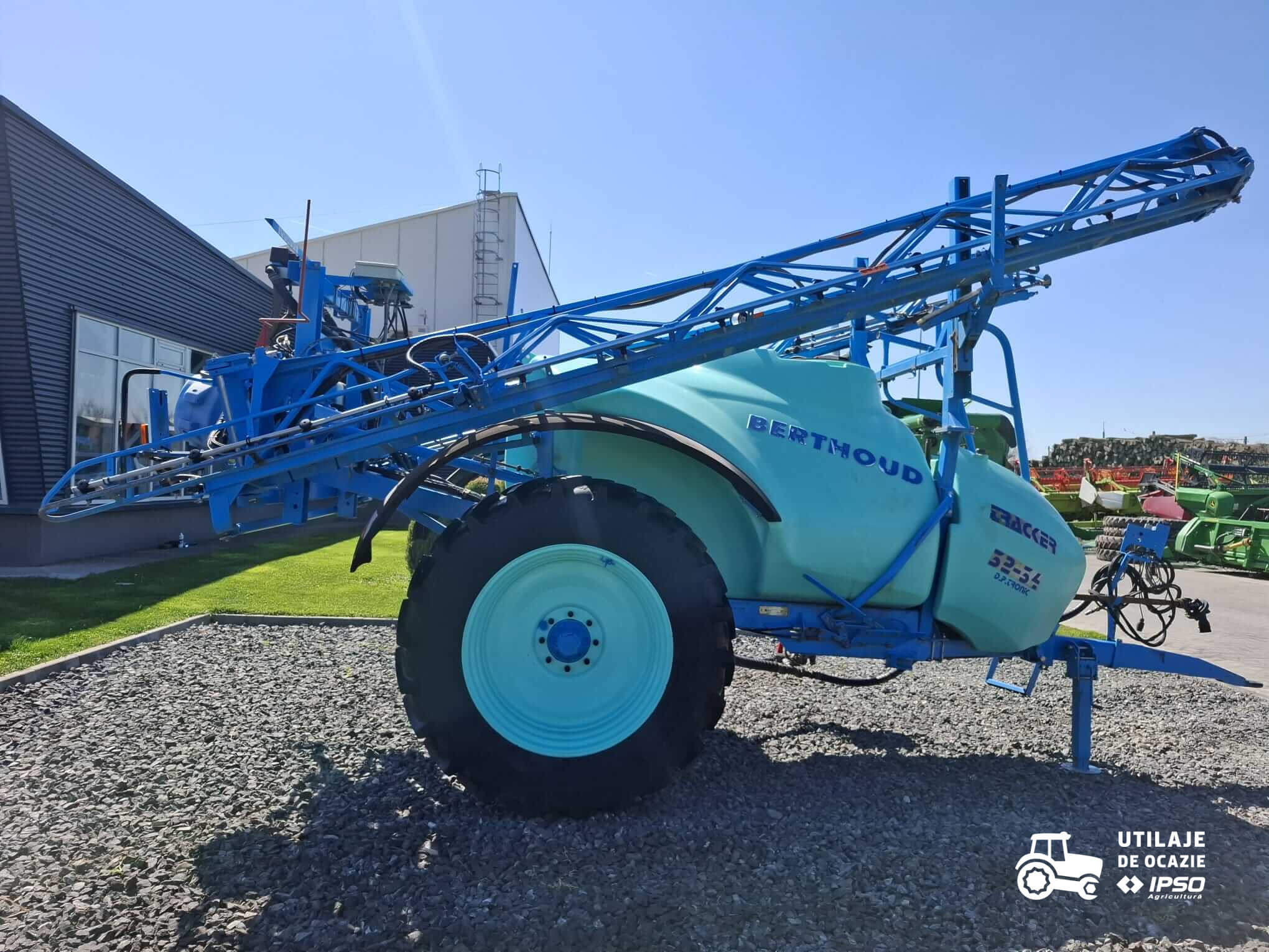Sprayer tractat Berthoud model Racer 23