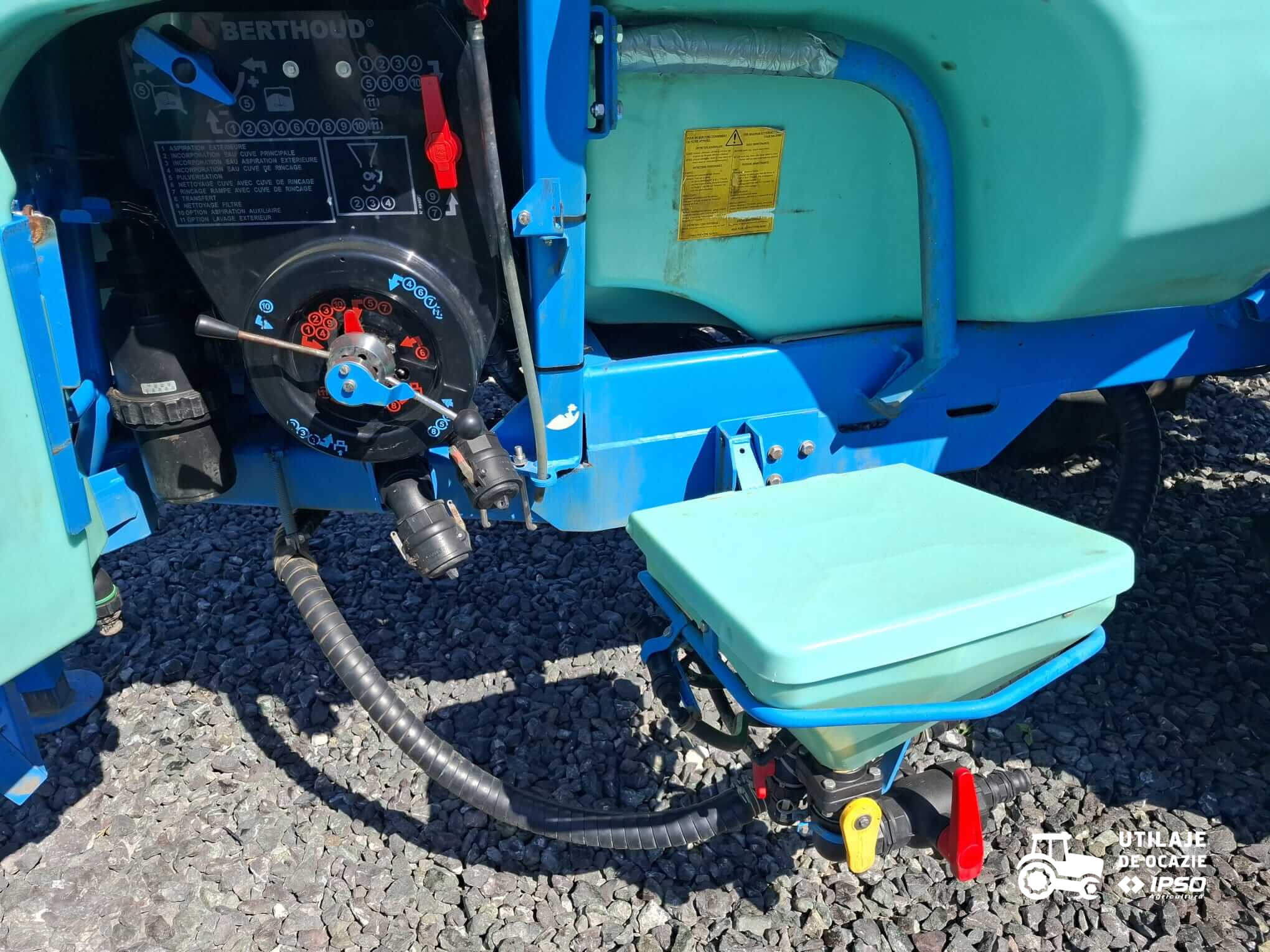 Sprayer tractat Berthoud model Racer 23