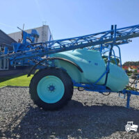 Sprayer tractat Berthoud model Racer 23