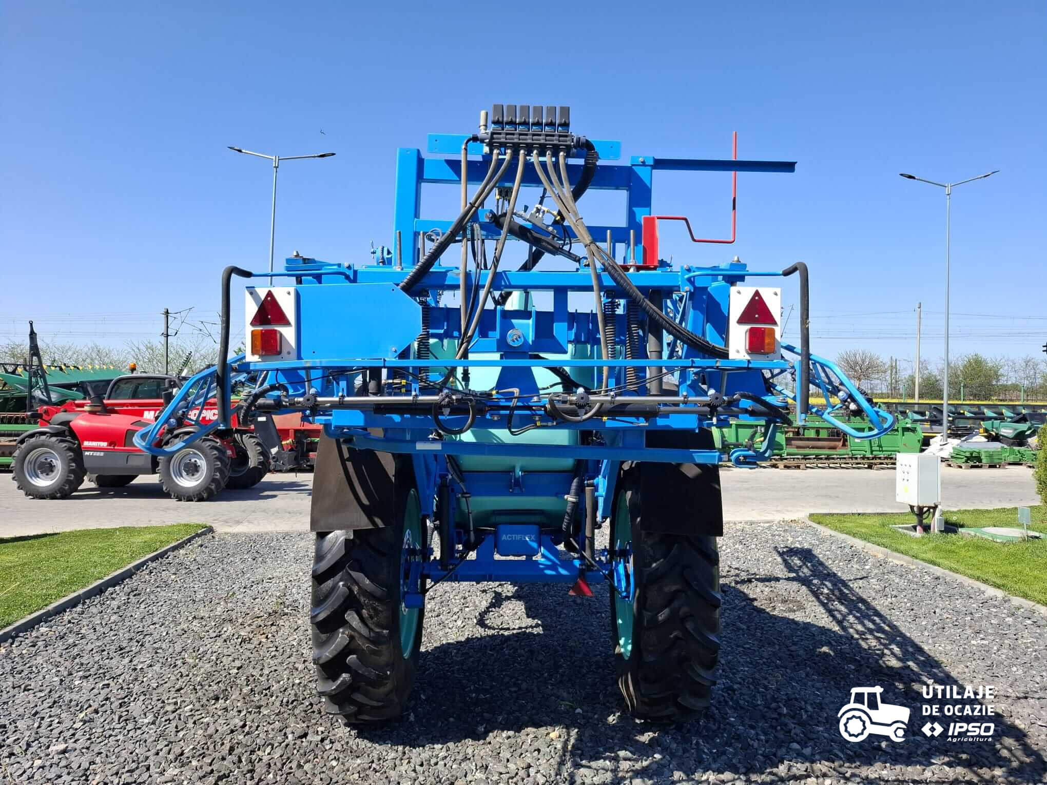 Sprayer tractat Berthoud model Racer 23