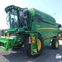 John Deere W440 + Header paioase