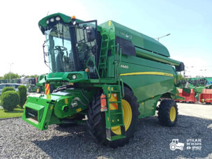 John Deere W440 + Header paioase