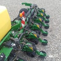 Semanatoare prasitoare John Deere DB37 ExactEmerge
