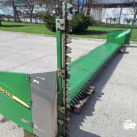John Deere W550