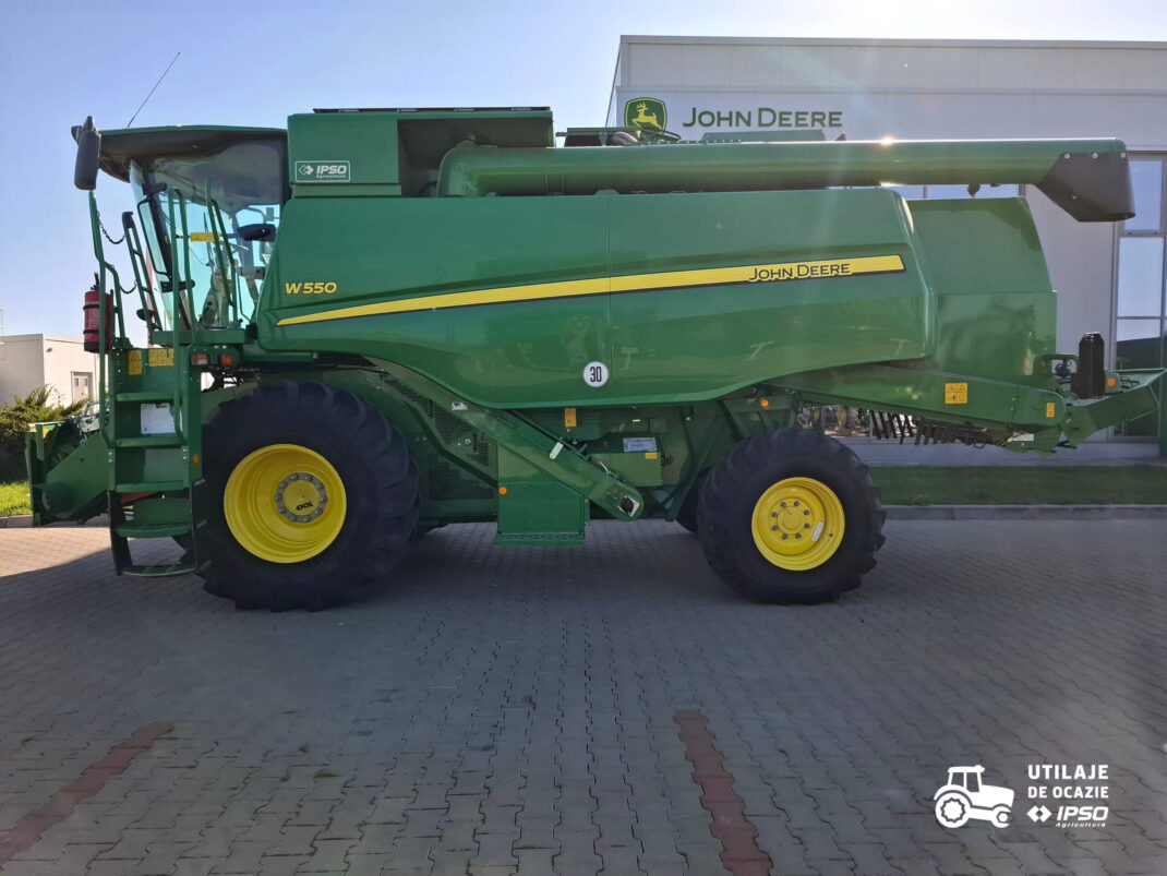 John Deere W550