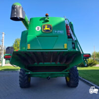 John Deere W550