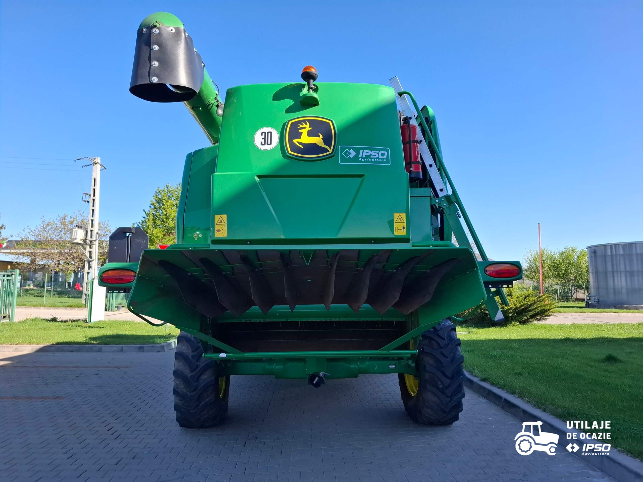 John Deere W550