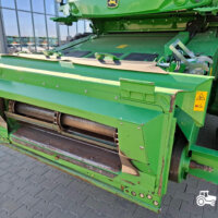 John Deere W550
