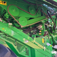 John Deere W550