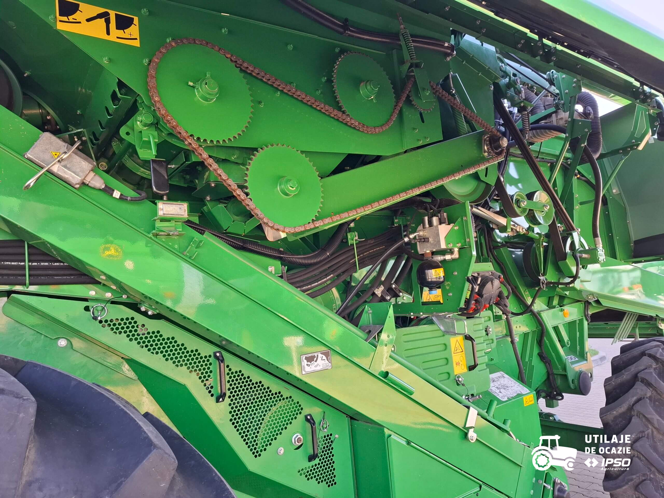 John Deere W550