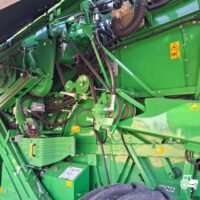 John Deere W550