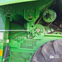 John Deere W550