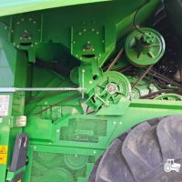 John Deere W550