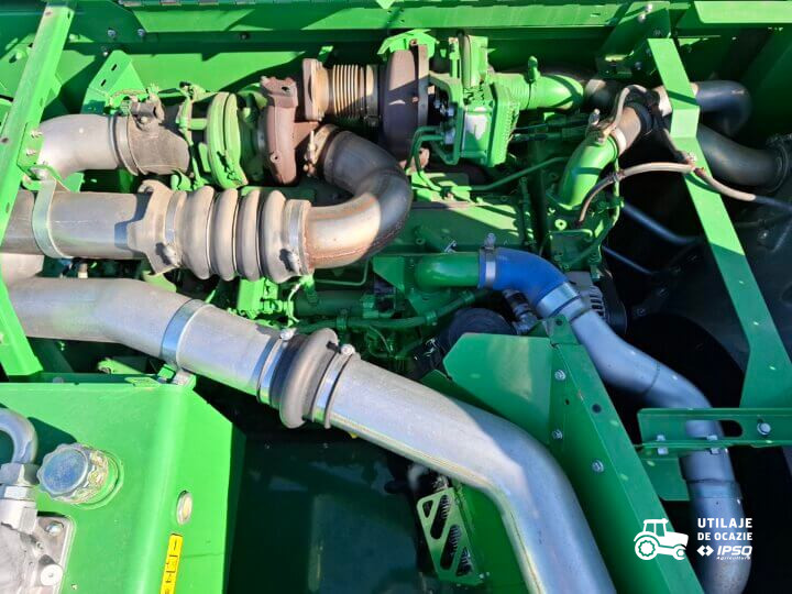 John Deere W550