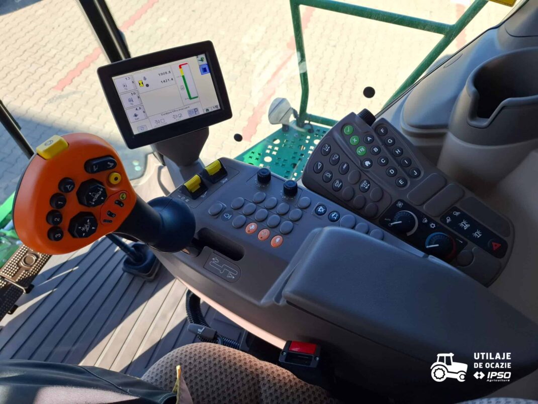 John Deere W550