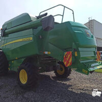 John Deere W440 + Header paioase