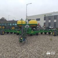 Semanatoare prasitoare John Deere DB37 ExactEmerge