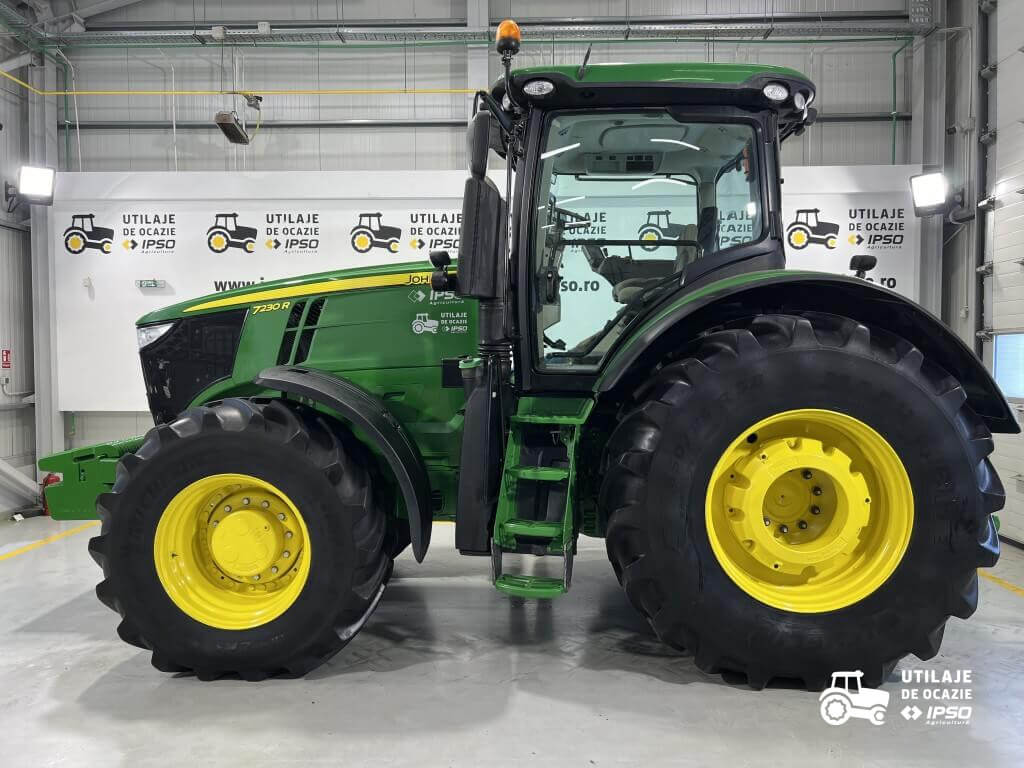 John Deere 7230R