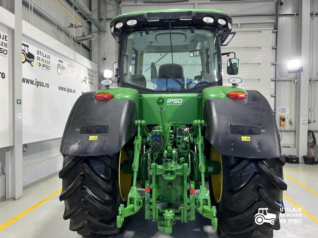 John Deere 7230R