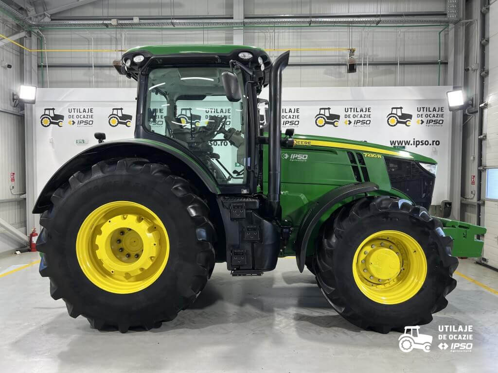 John Deere 7230R