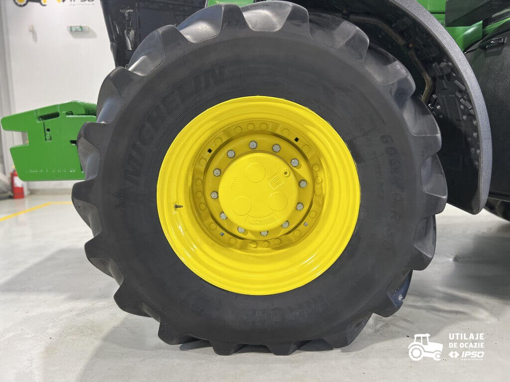 John Deere 7230R