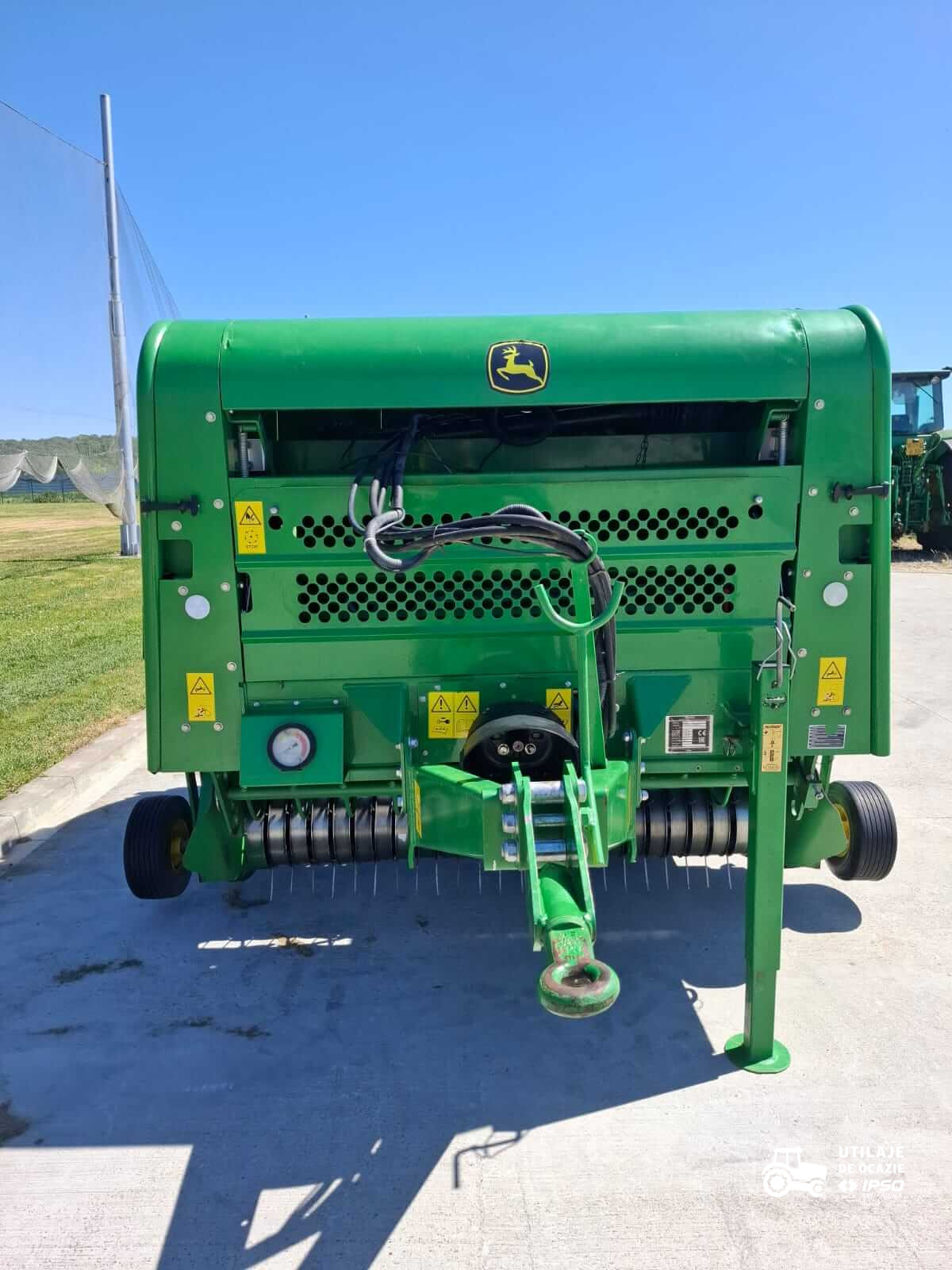 Presa de balotat John Deere model F440E
