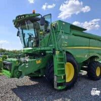 John Deere S770 + Header paioase