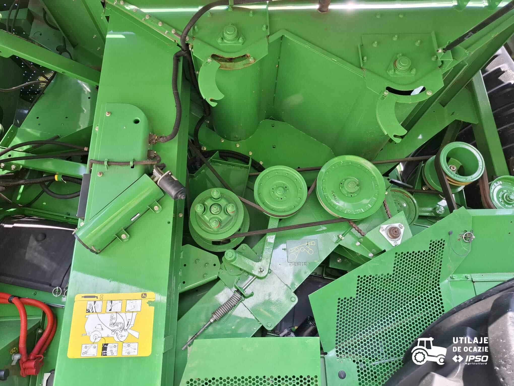 John Deere S770 + Header paioase