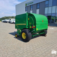Presa de balotat John Deere model F440E