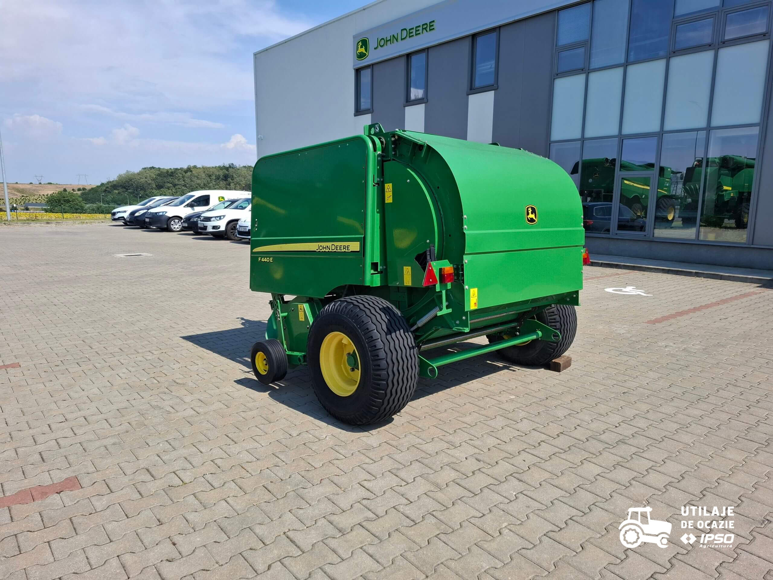 Presa de balotat John Deere model F440E