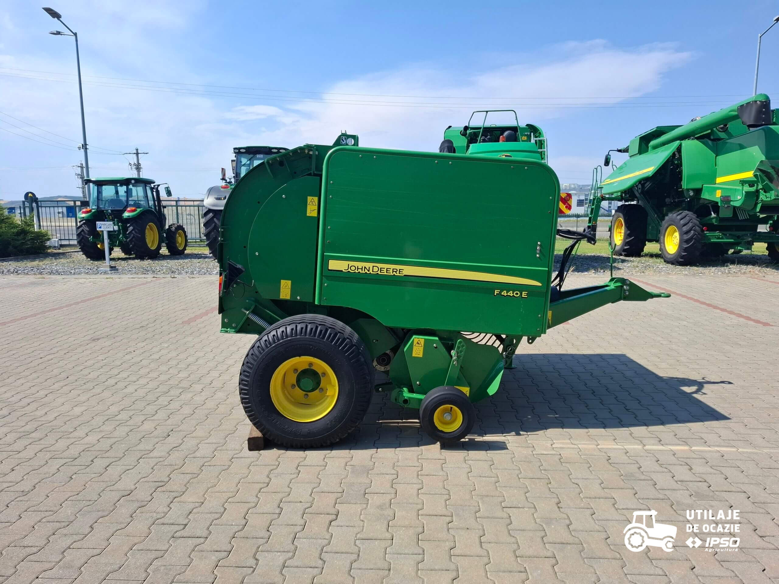 Presa de balotat John Deere model F440E