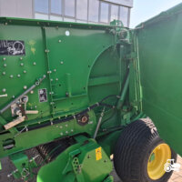 Presa de balotat John Deere model F440E