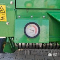 Presa de balotat John Deere model F440E