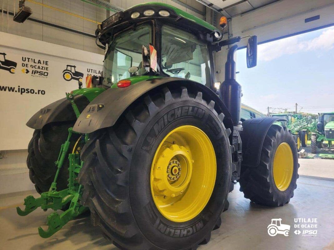 John Deere 8400R