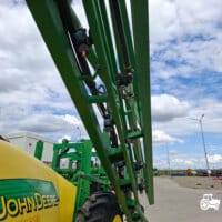 Sprayer tractat John Deere 724