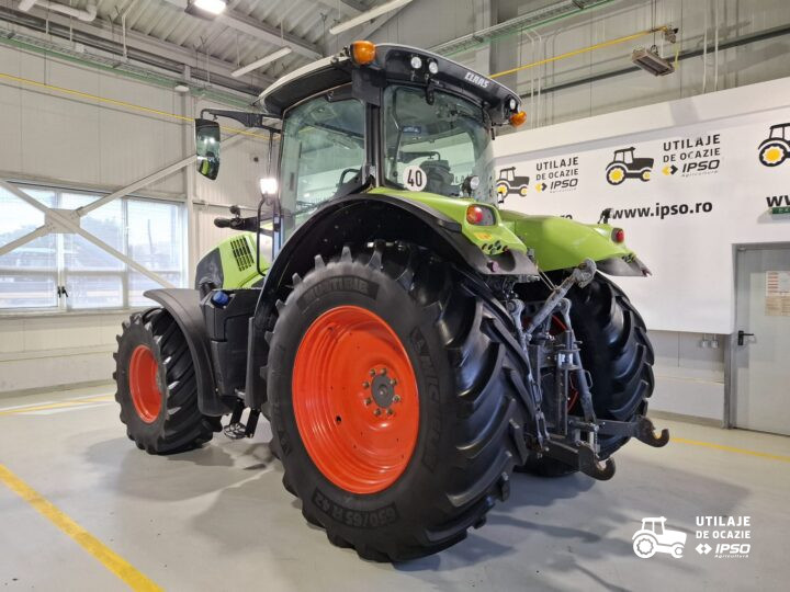 Claas Axion 810