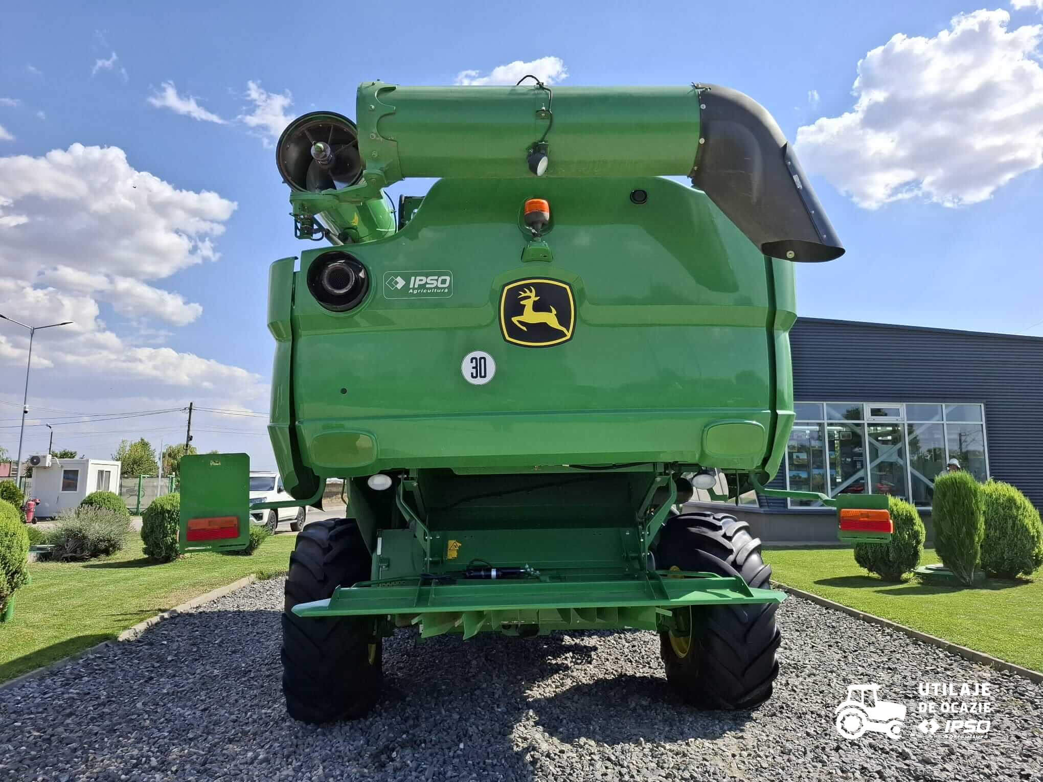 John Deere S770 + Header paioase