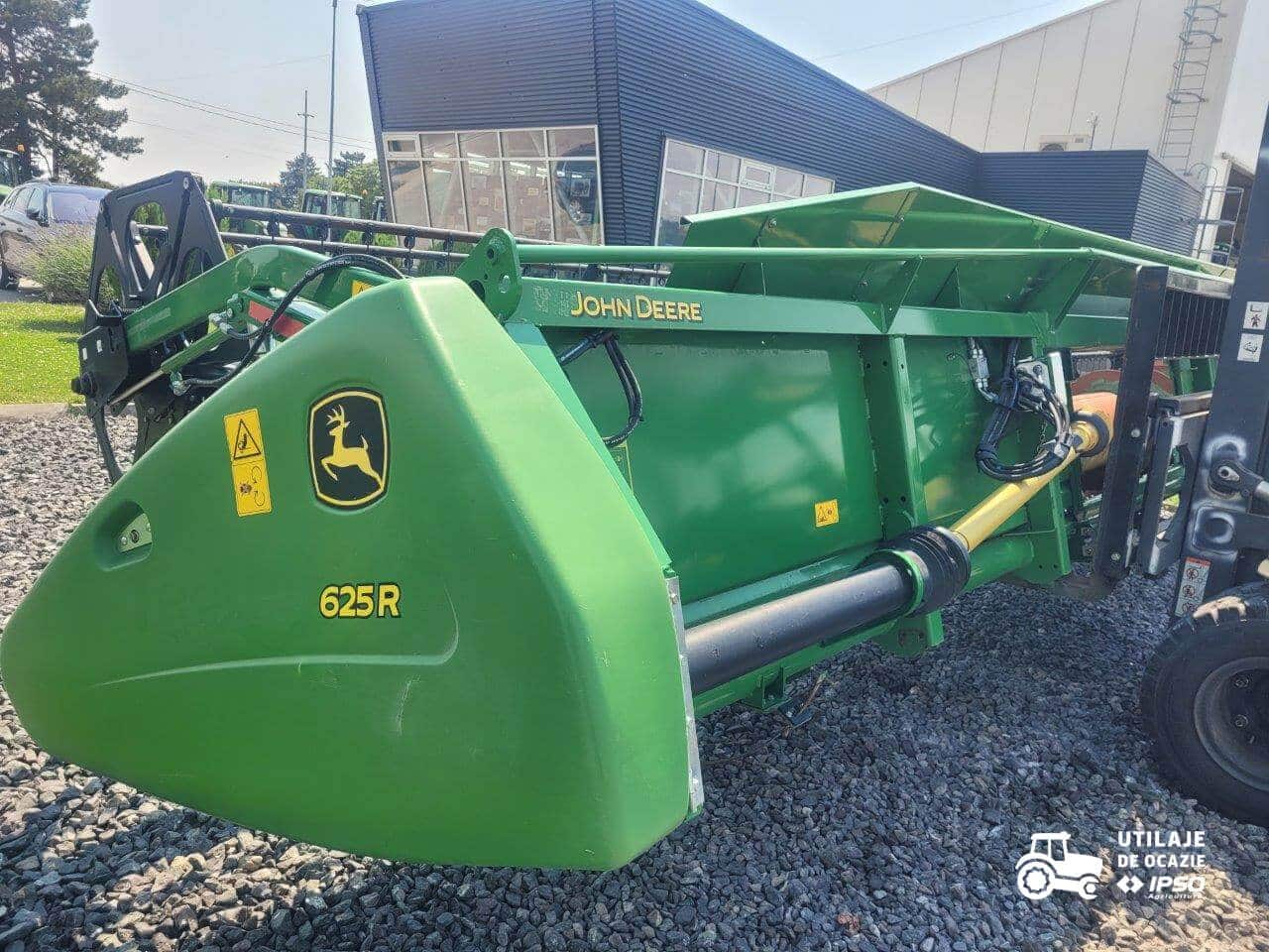 John Deere S770 + Header paioase